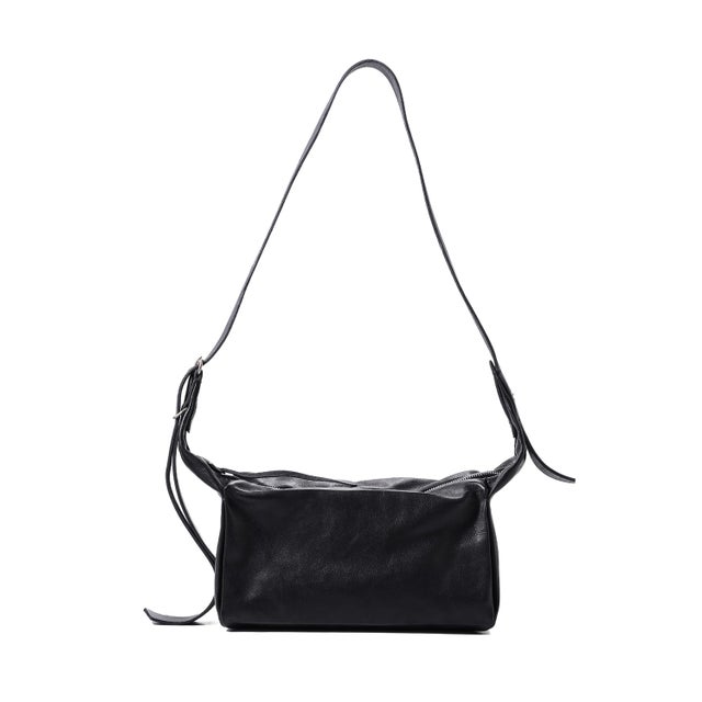 medium rectangular shoulder bag （Black）
