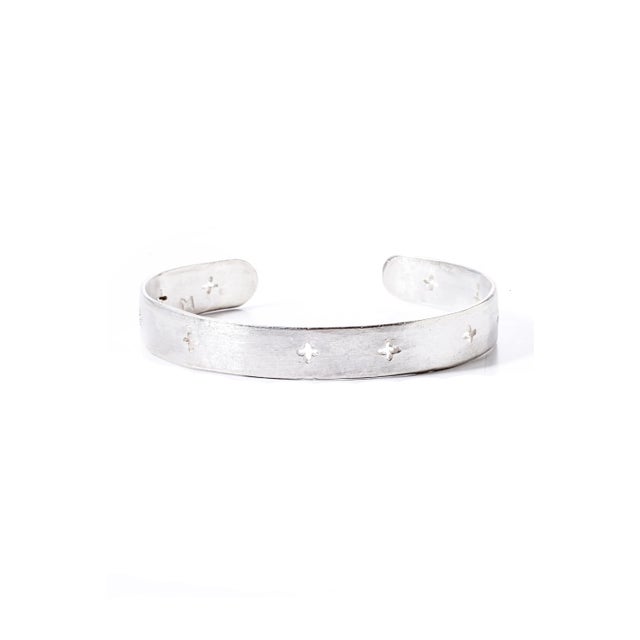 cross punched silver bracelet （Silver）