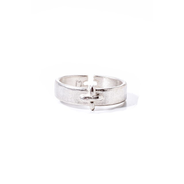 silver stitched cross ring （Silver）