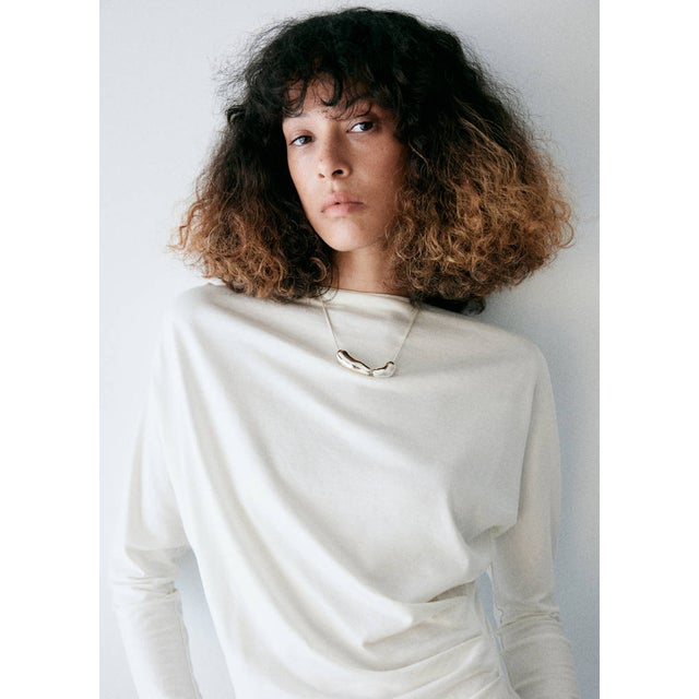 Tシャツ .-- SABELA （ナチュラルホワイト）