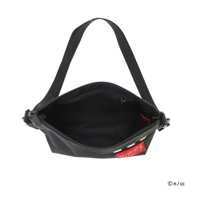 ショルダーバッグ ちいかわ ZUCCOTTI CLUTCH 500D CORDURA （BK）｜詳細画像