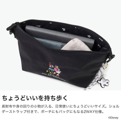 日本正規品 ショルダーバッグ ミニー デイジー ディズニー ブランド 斜めがけ 小さめ 数量限定 撥水 MICKEY 26 ZUCCOTTI CLUTCH MP6020MIC26 （Black）｜詳細画像