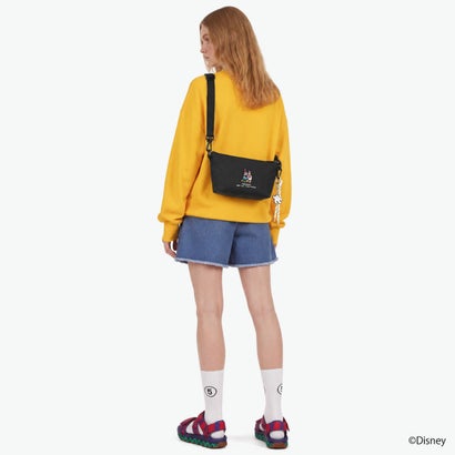 日本正規品 ショルダーバッグ ミニー デイジー ディズニー ブランド 斜めがけ 小さめ 数量限定 撥水 MICKEY 26 ZUCCOTTI CLUTCH MP6020MIC26 （Black）｜詳細画像