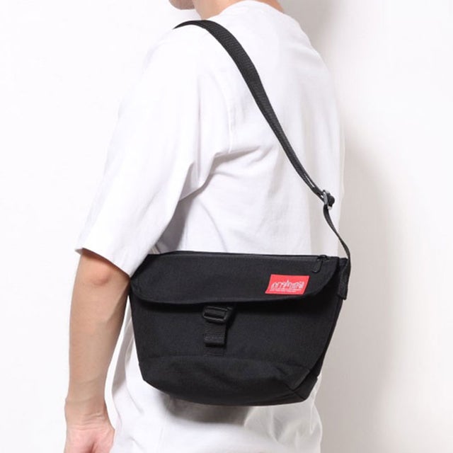 
                    Nylon Messenger Bag Flap Zipper Pocket （Black）