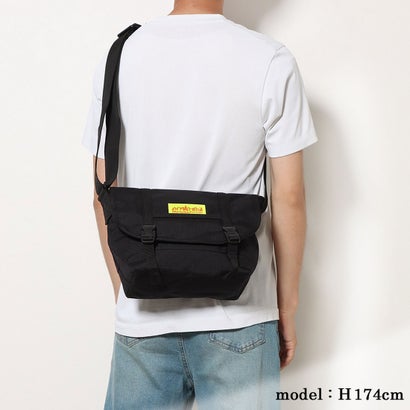 マンハッタンポーテージ Manhattan Portage Casual Messenger Bag Reflective Yellow Label （Black）｜詳細画像