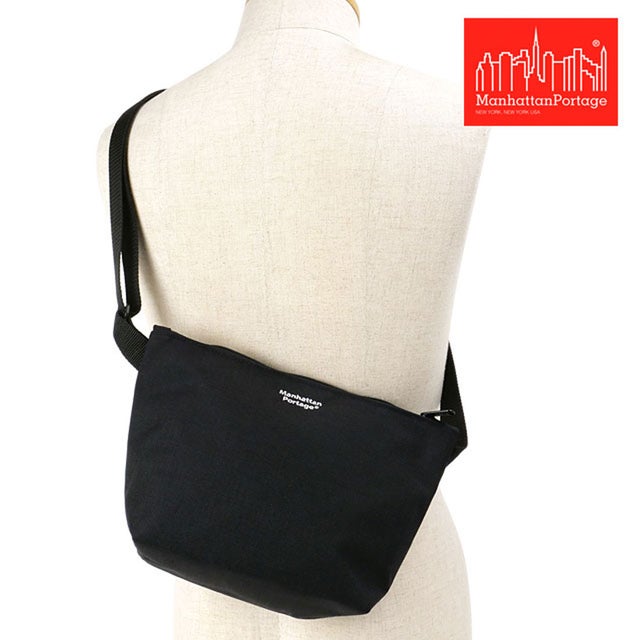 
                    Cobble Hill Nylon Messenger Bag （XS） No Flap Black [MP1603NF] （Black）