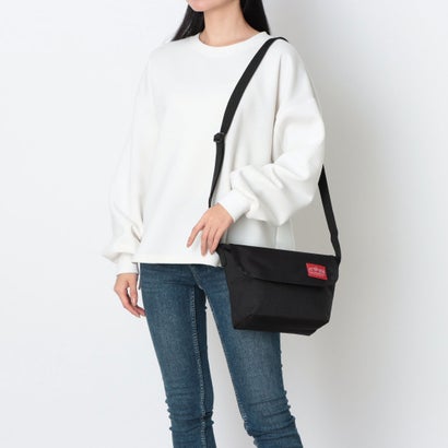 NYLON MESSENGER BAG BACKPOCKET MAGNET （Black）｜詳細画像