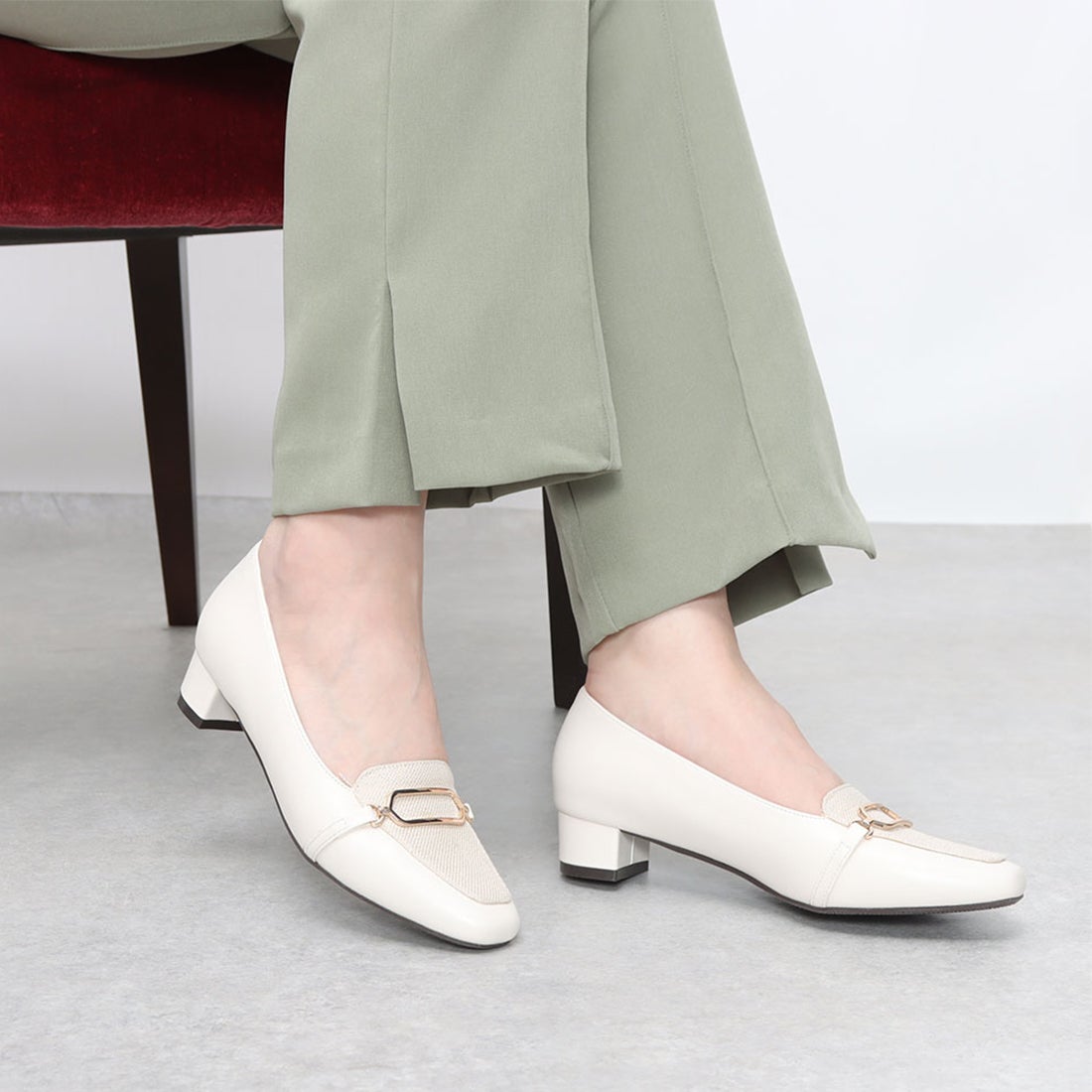 マリ クレール ビス marie claire bis ビット付きスクエアパンプス 