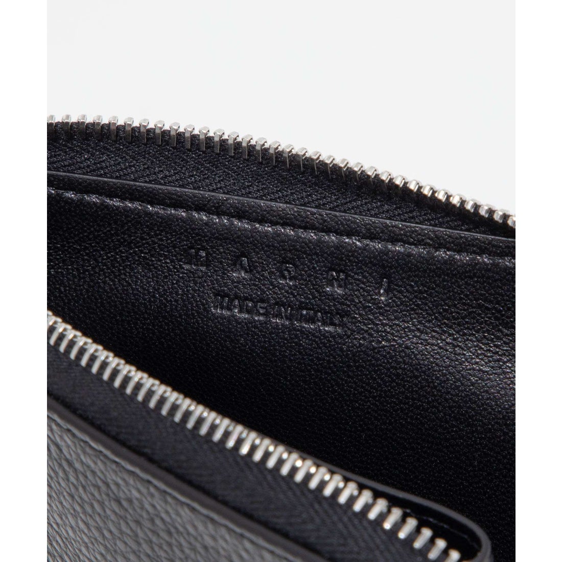 マルニ MARNI マルニ MARNI PFMI0095Q0 P6533 小銭入れ ZIP AROUND 