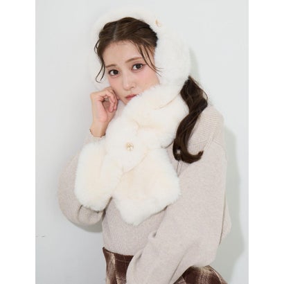 マジェスティックレゴン MAJESTIC LEGON ふわもふティペット （アイボリー）｜詳細画像
