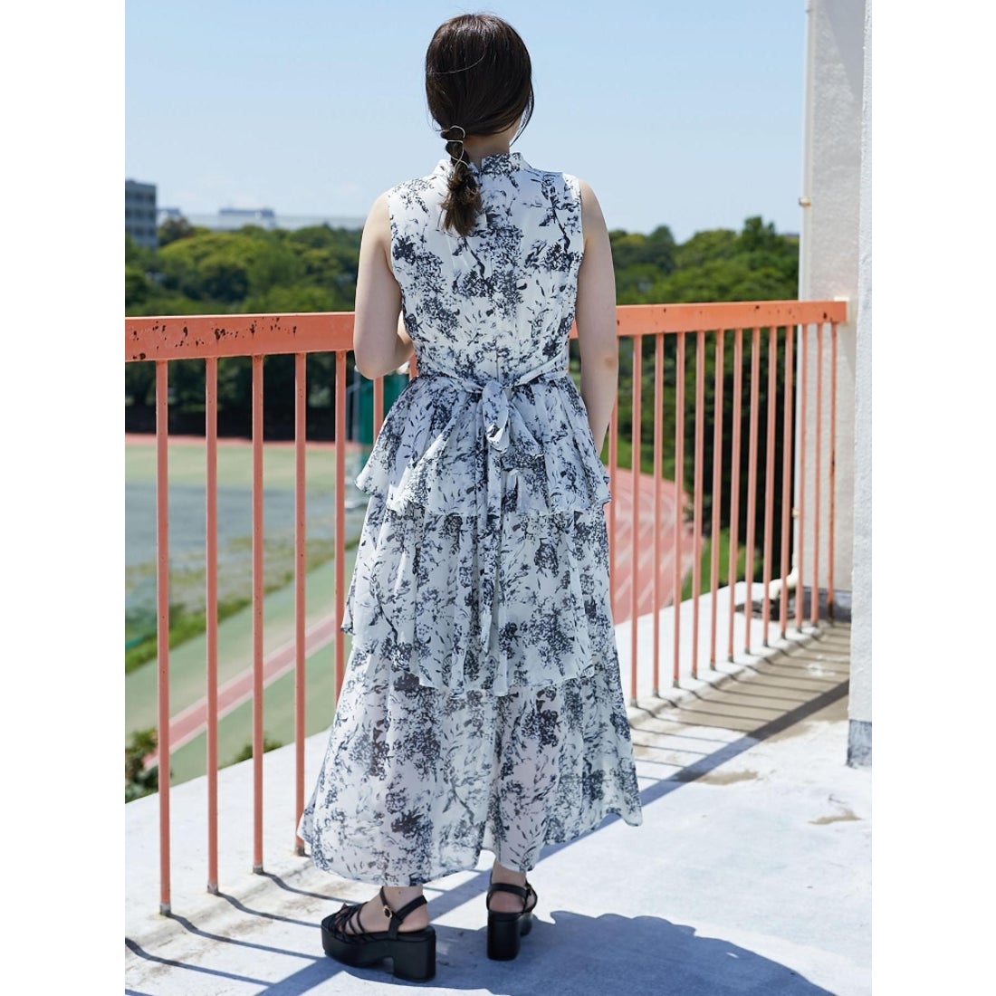 MAJESTIC LEGON ウエストリボンティアードワンピース（ホワイト 