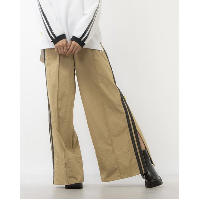 
                    Recycled Nylon DenimMixed Wide Pants