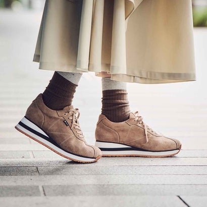 マドラスウォーク madras Walk 【GORE-TEX】 マドラスウォーク madras Walk 「Recovery Shiatsu Insole」搭載で指圧効果により血行を115％促進。 防水・透湿機能 ナイロンスニーカー （オークスエード）｜詳細画像