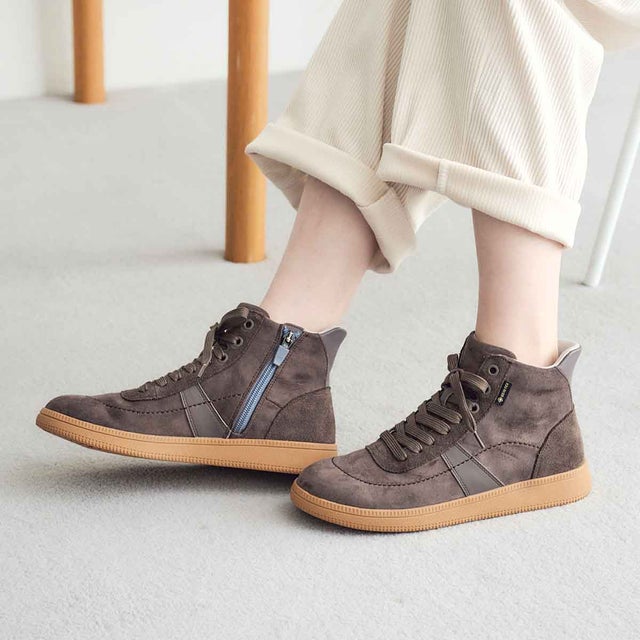 【GORE-TEX】「Recovery Shiatsu Insole」搭載で指圧効果により血行をよくする。ミッドカットスニーカー MWL4009R （グレースエード）