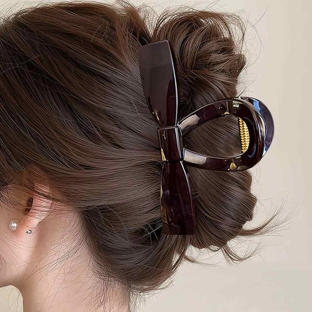 まとめ髪のアクセントになる、大きめヘアクリップ レディース バンスクリップ 大きめ ヘアアクセサリー 髪留め まとめ髪 ハーフアップ 波型 リボン ボール 結び デザイン ブラウン 韓国 Y2K （リボン型）