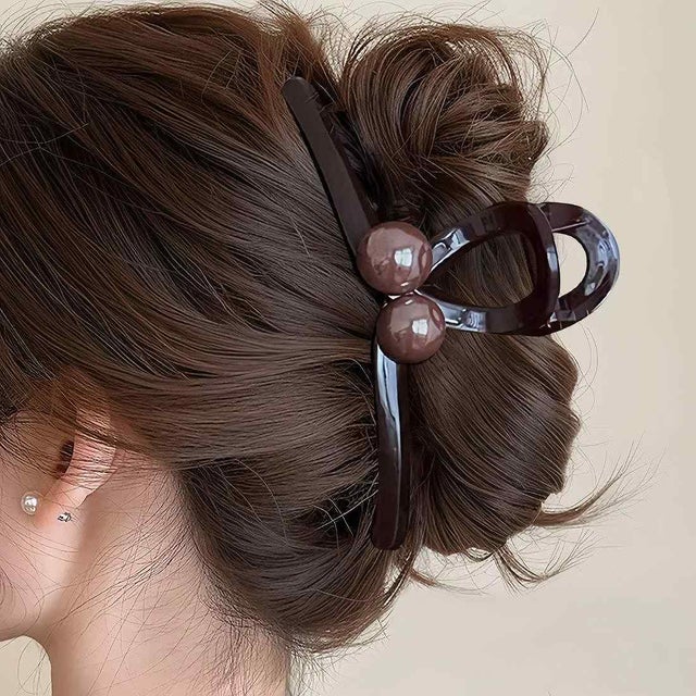 まとめ髪のアクセントになる、大きめヘアクリップ レディース バンスクリップ 大きめ ヘアアクセサリー 髪留め まとめ髪 ハーフアップ 波型 リボン ボール 結び デザイン ブラウン 韓国 Y2K （ボール）