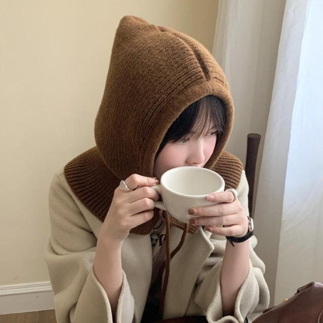 寒い秋も顔まわりまであったかフードウォーマー （ブラウン）