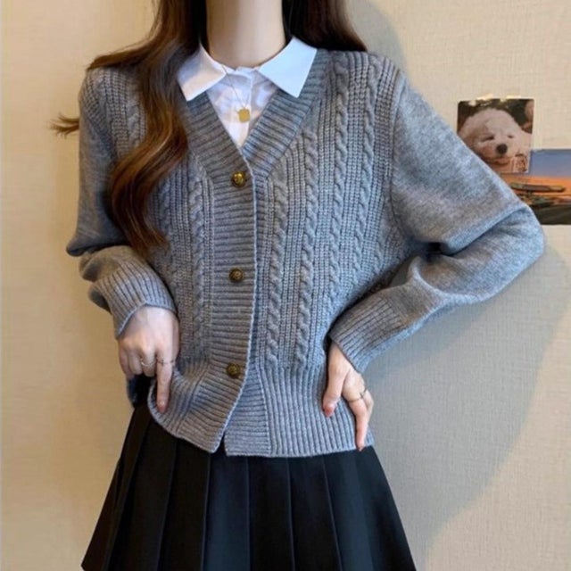 秋の華やかレイヤード風ケーブル編みニット （グレー）