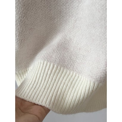 秋冬コーデの主役になる、立体ハートニット レディース ハート ハートモチーフ 立体 サガラ刺繍風 厚手 長袖 ガーリー フェミニン 韓国 Y2K 秋服 冬服 大人可愛い トップス （ホワイト）｜詳細画像