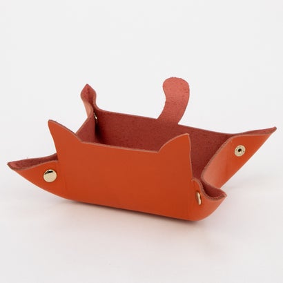 本革ねこちゃん小物トレイ アクセサリートレイ アクセサリートレー 小物トレイ 小物トレー 猫 猫グッズ 猫アイテム 収納 革小物 ねこ しっぽ 可愛い （オレンジ）｜詳細画像