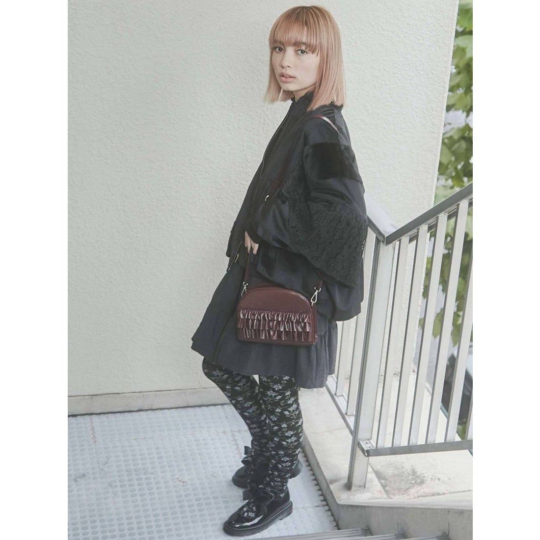 merry jenny フリルショルダーbag（ブラック） -ファッション通販
