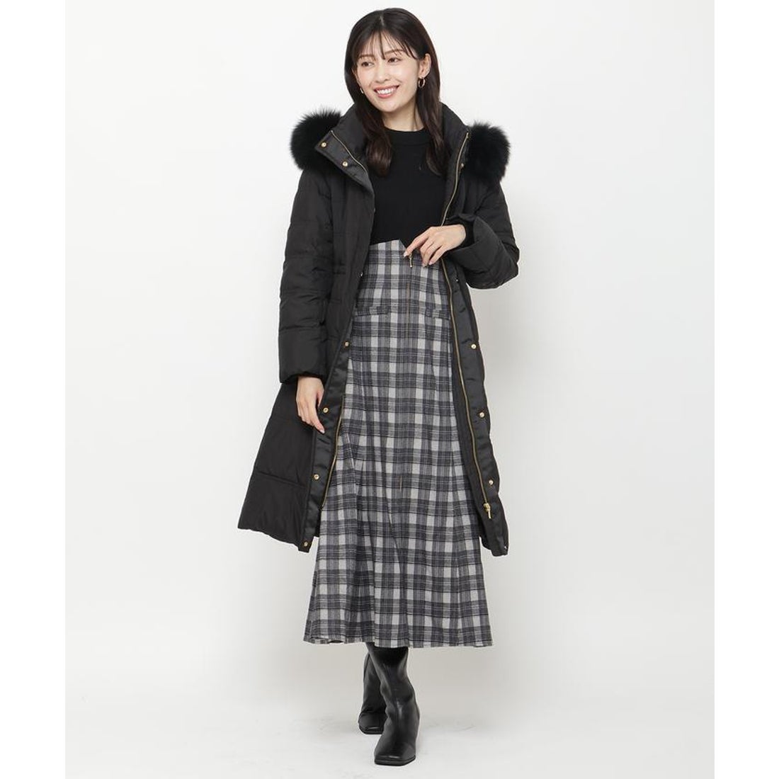 アンドクチュール AND COUTURE FOXファー付きミディアムロングダウン