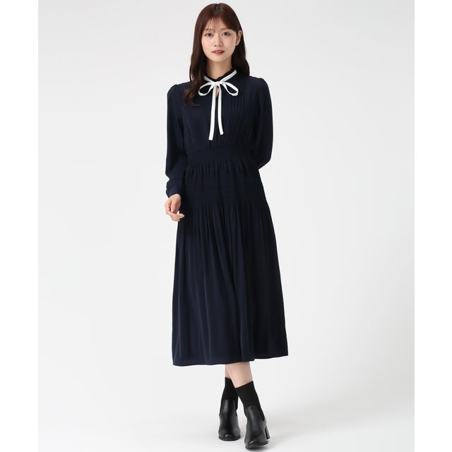 2025秋冬新作 配色リボンプリーツシフォンワンピース MM547423 （NAVY）