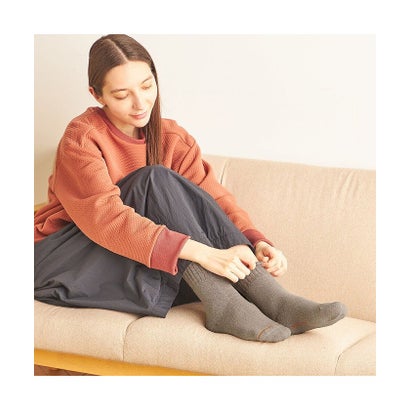 ミズノ/ブレスサーモゆるぬく裏起毛ソックス[ユニセックス] （グレージュ）｜詳細画像