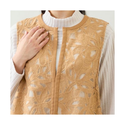 【3Lサイズあり】モヘア刺繍シアーベスト （ベージュ）｜詳細画像