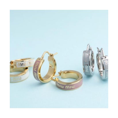 MIUMIU フープピアス 5IO103 2F6T ロゴ  （F0009/BIANCO-ホワイト）｜詳細画像