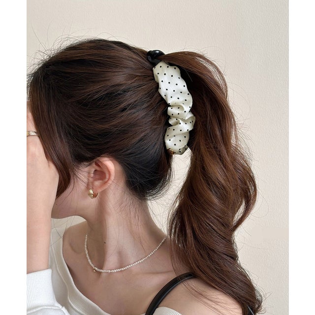 ドット柄ヘアクリップ ヘアアクセサリー （アイボリー）