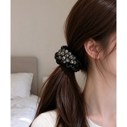 ビジュー付き上品シュシュ大人ヘアゴム （ダークグレー）｜詳細画像