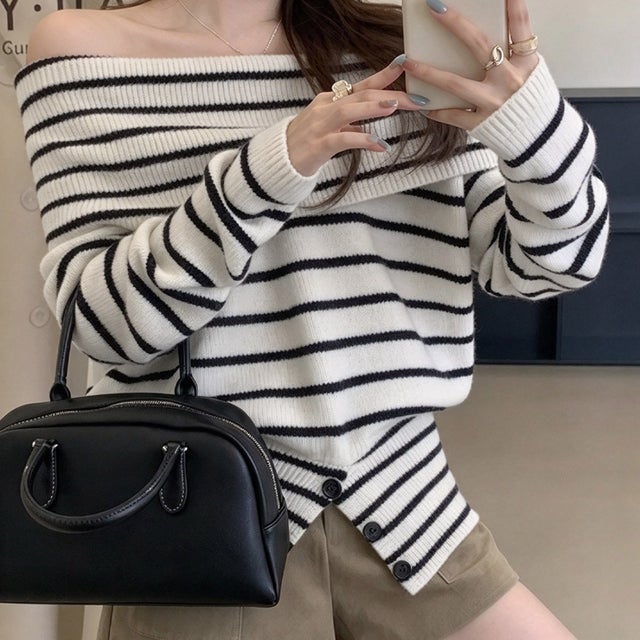 オフショルダーボーダーニット裾ボタン秋服 （ホワイト）
