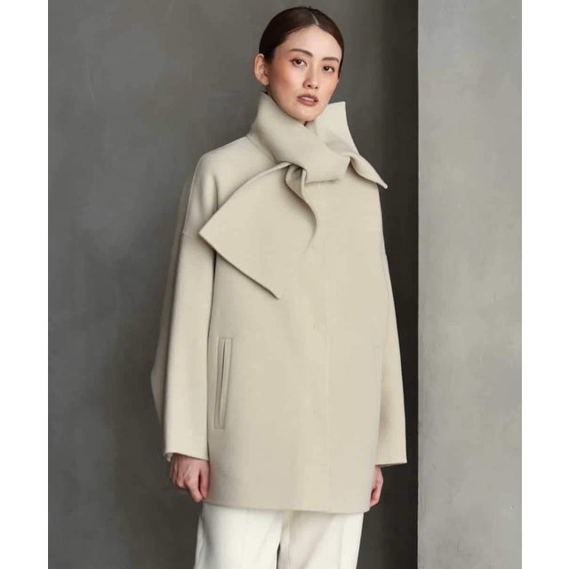 スカーフカラーミドルコート （ベージュ）
