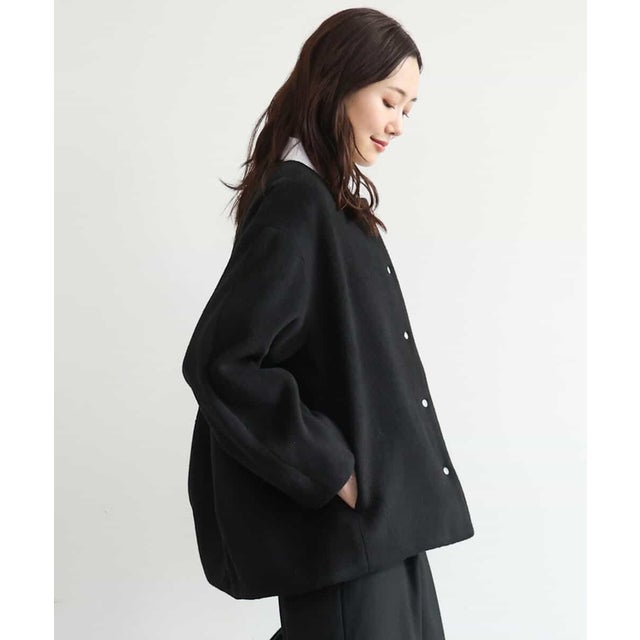 コクーンシルエットノーカラーブルゾン （ブラック）