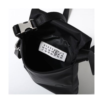 エムエムシックス メゾン マルジェラ MM6 Maison Margiela MM6 ショルダーバッグ SB5WG0039 P8504 （T8013/ブラック）｜詳細画像