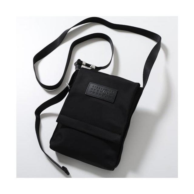 MM6 ショルダーバッグ SB5WG0039 P8504 （T8013/ブラック）