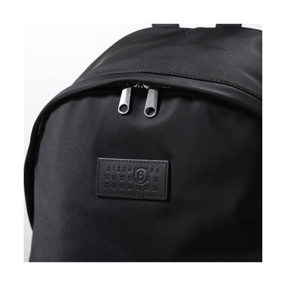 MM6 バックパック SB5WA0011 P8504  ナイロン （T8013/ブラック）｜詳細画像