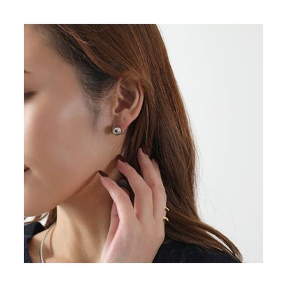 エムエムシックス メゾン マルジェラ MM6 Maison Margiela MM6 スタッドピアス SM7VG0131 P9212 ツートーン オーブ （HB649/ゴールド+シルバー）｜詳細画像