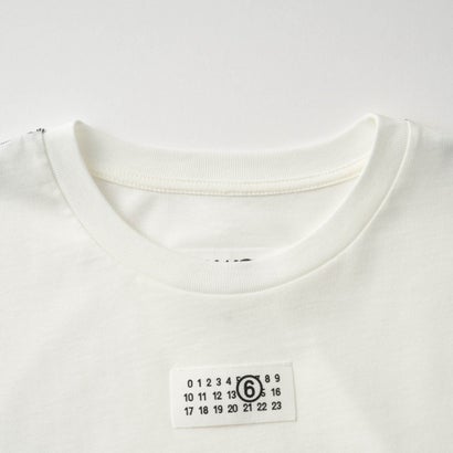 エムエムシックス メゾン マルジェラ MM6 Maison Margiela Tシャツ キッズ LONG-SLEEVE T-SHIRT WITH LOGO M61164 MM04I （ナチュラルホワイト(M6102)）｜詳細画像