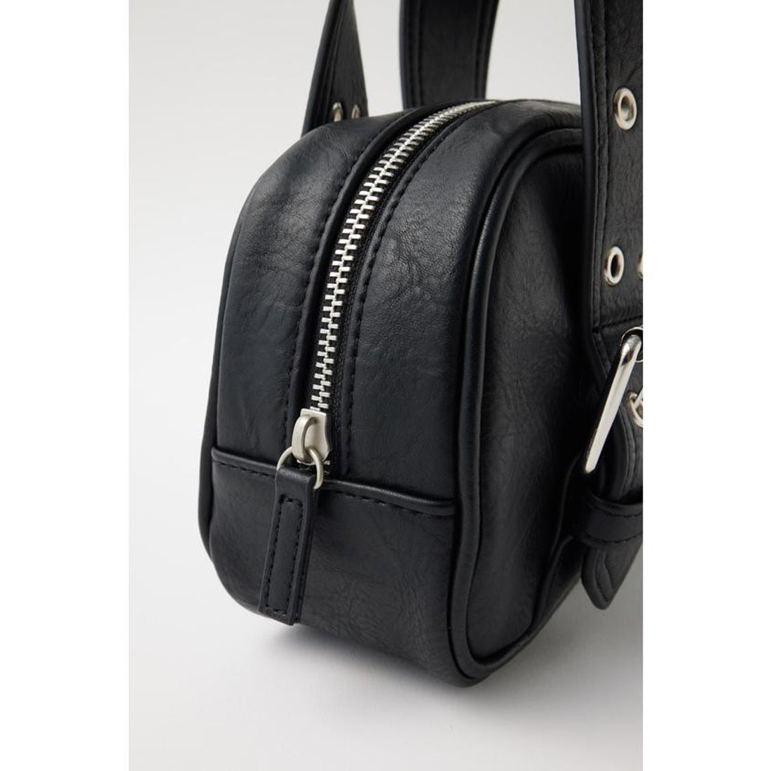 マウジー MOUSSY BUCKLE HANDLE MINI ボストン （BLK） - ファッション 
