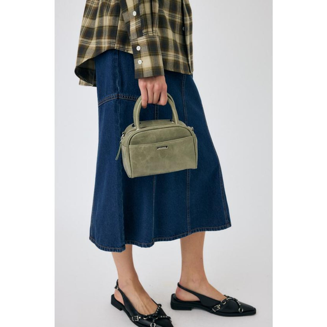マウジー MOUSSY BOXY TOP HANDLE バッグ （L/KHA1） - ファッション 
