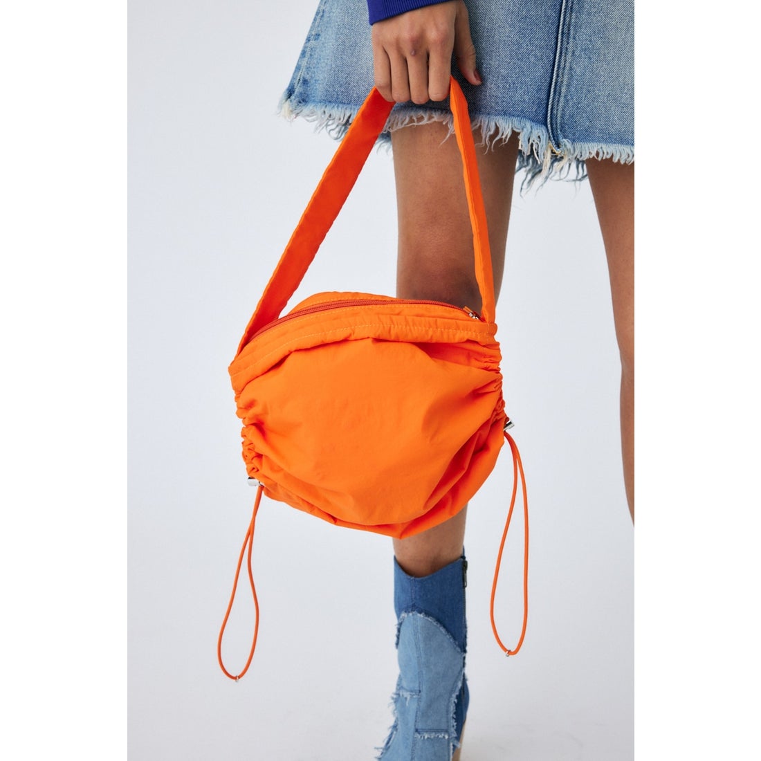 MOUSSY DRAWSTRNG NYLON バッグ ORG -靴＆ファッション通販 ロコンド 