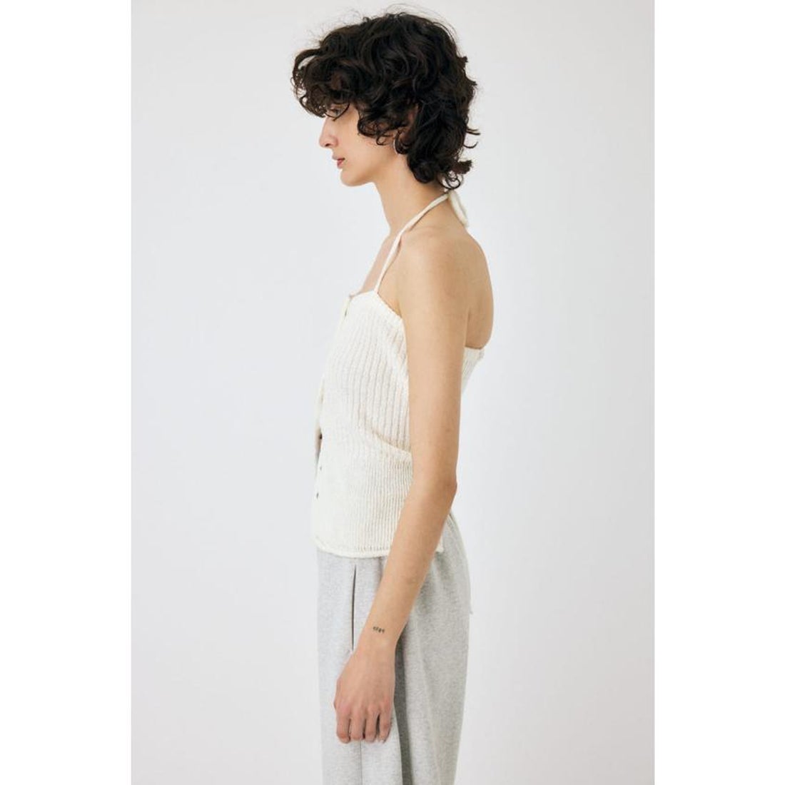 マウジー MOUSSY FRONT BUTTON ニットキャミ （WHT） - ファッション