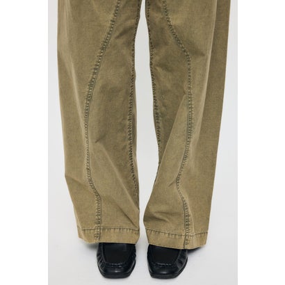 CURVE LINE TUCK パンツ KHA｜詳細画像