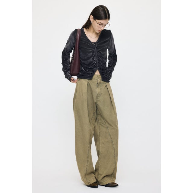 CURVE LINE TUCK パンツ KHA
