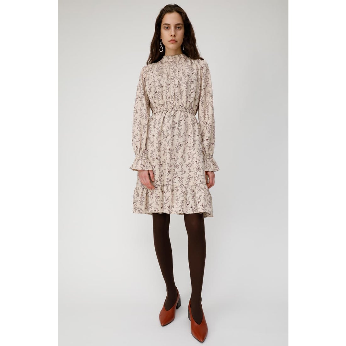 MOUSSY マウジー moussy IVY FLOWER GATHER DRESS （ライトベージュ 