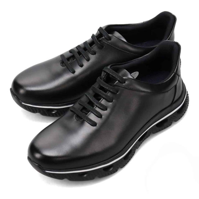 「Recovery Shiatsu Insole」搭載で指圧効果により血行を115％促進。 COVEROS レザースニーカー （ブラック）