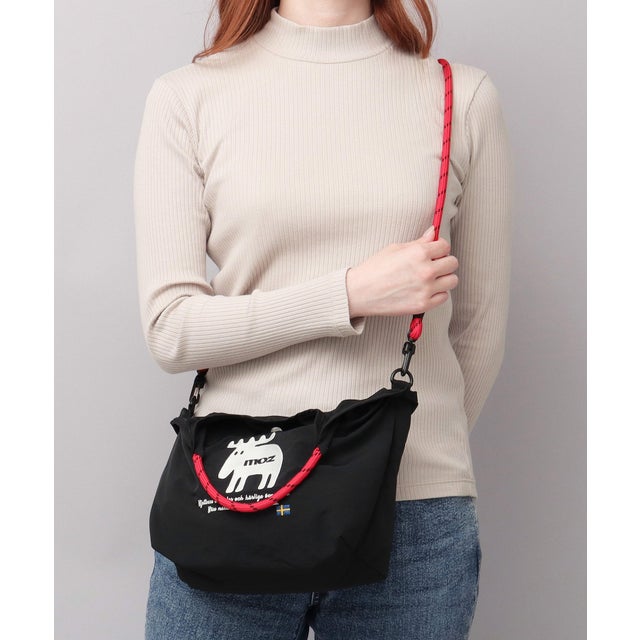 2WAYショルダーバッグ A5対応 軽量 ナイロン 刺繍 4L 広マチ ハンドバッグ サブバッグ （ブラック）