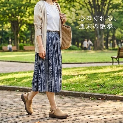 モズ moz 楽ちん レザー調サボ （ベージュスエード）｜詳細画像